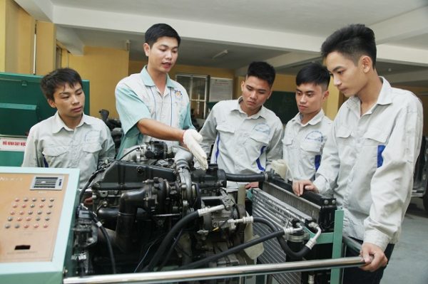 Đánh giá tiềm năng nghề cắt gọt kim loại ở Việt Nam hiện nay